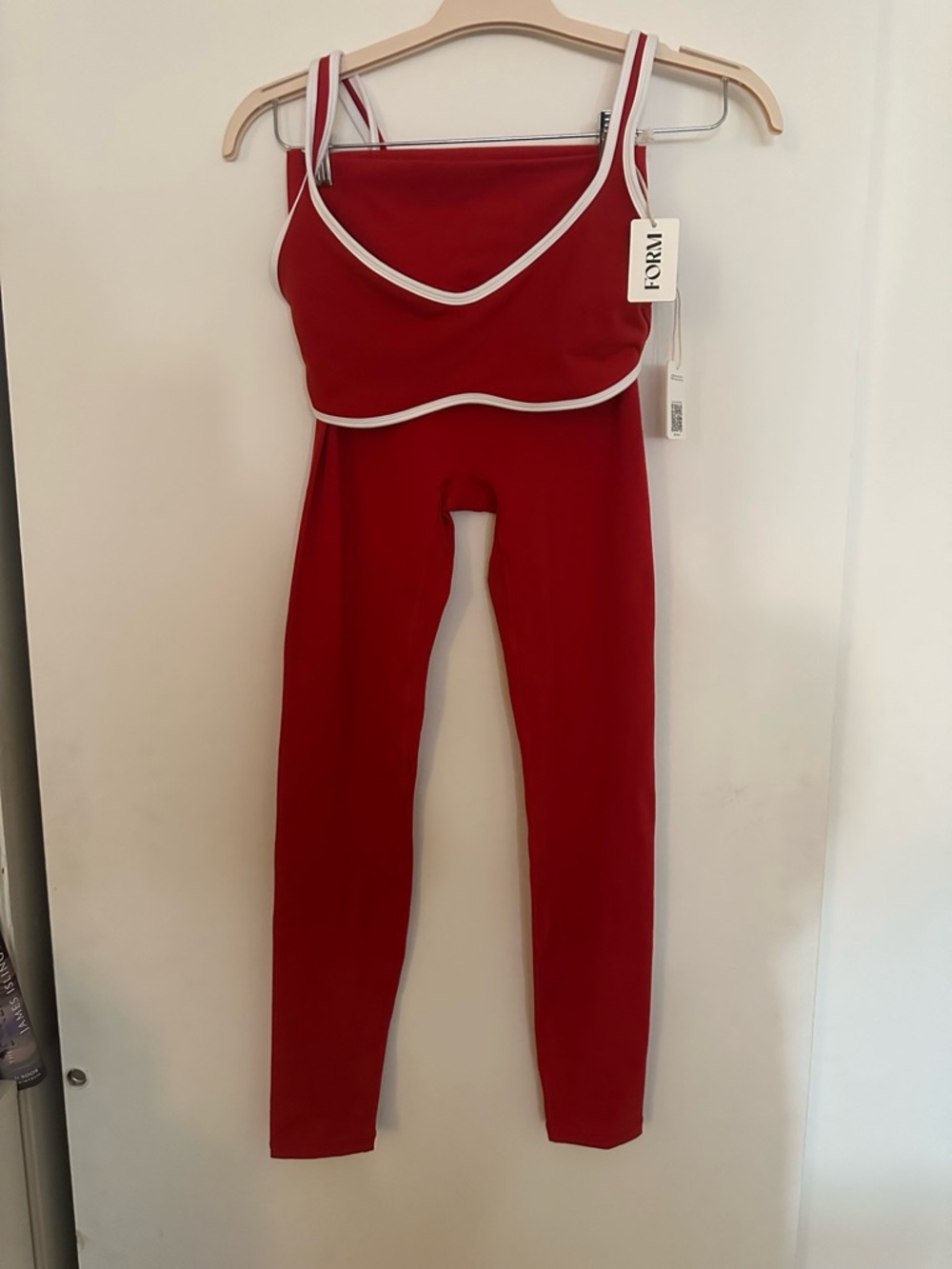 NWT Form Matching Bra and Leggings